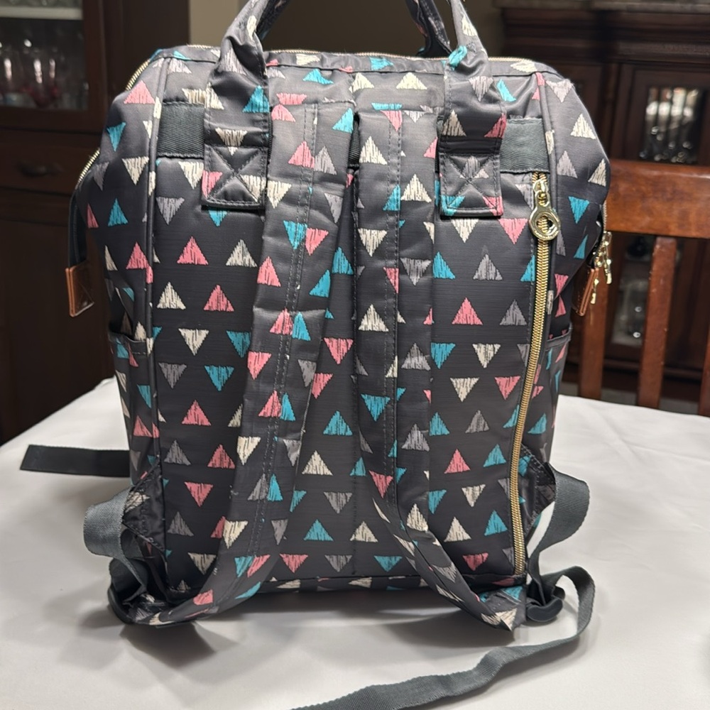 J World Stylish Geometric Patterned Backpack - image 2